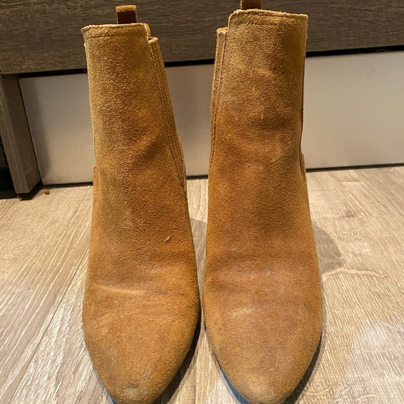 Kendal and Kylie Nanci Bootie - Picture 3 of 7